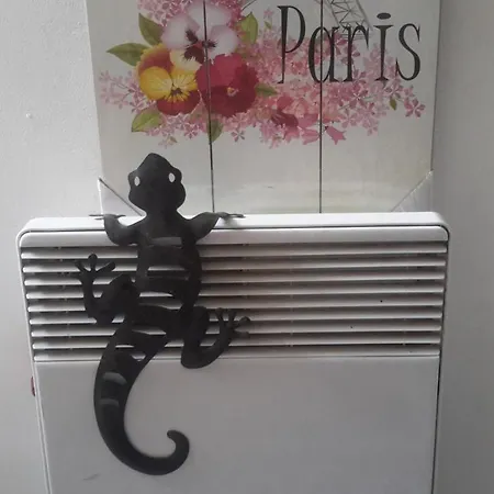 In - Nice Charming Studette For 1guesteart Of Old Fantastic Location Notre Dame Guest house Paris